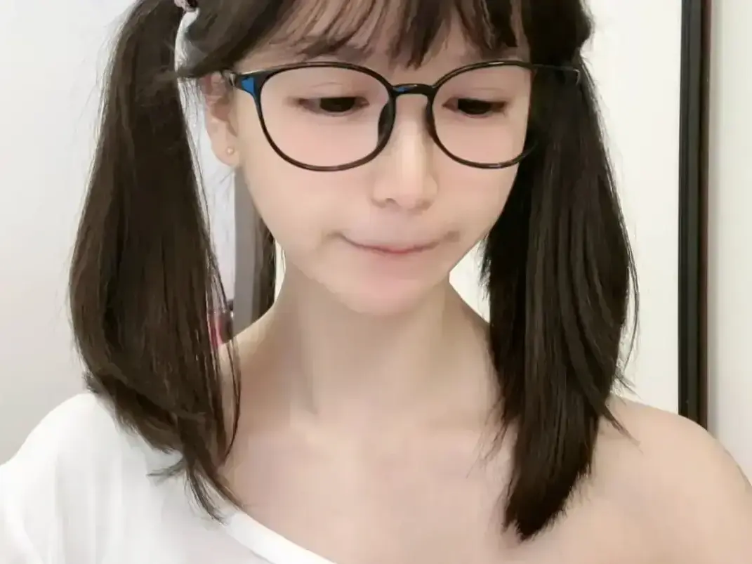 《萌小栖》天才交易员咯咯哒Vlog原视频无删减全集免费畅播 - 《萌小栖》极速获取完整版资源 - 天才交易员萌小栖纯净观影沉浸感拉满
