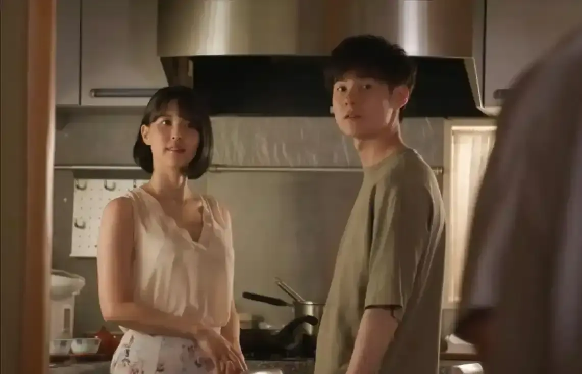 《漂亮的女邻居5》高清全集未删减-免费在线看中文版无广告-林薇苏婉雨夜谜局情感大作-漂亮的女邻居5百度网盘超清资源