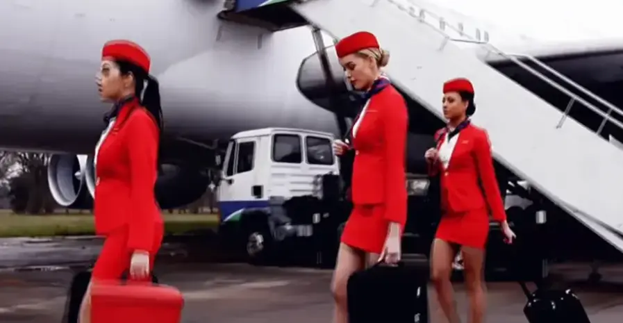 法国空姐2018多塞尔航空完整版电影全集免费在线观看-高清中字机舱封闭情节资源-720P画质无删减版